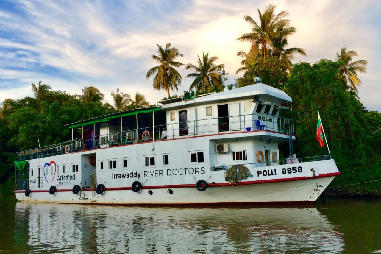 Irrawaddy River Doctors_Ship